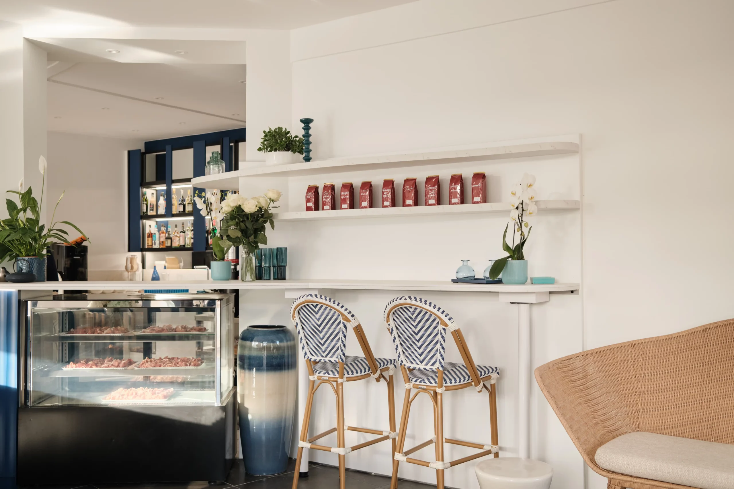 Bar salle intérieure - Café des Délices Hendaye